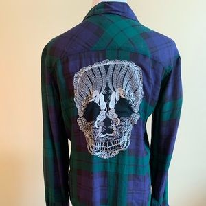 Green and blue embroidered skull flannel